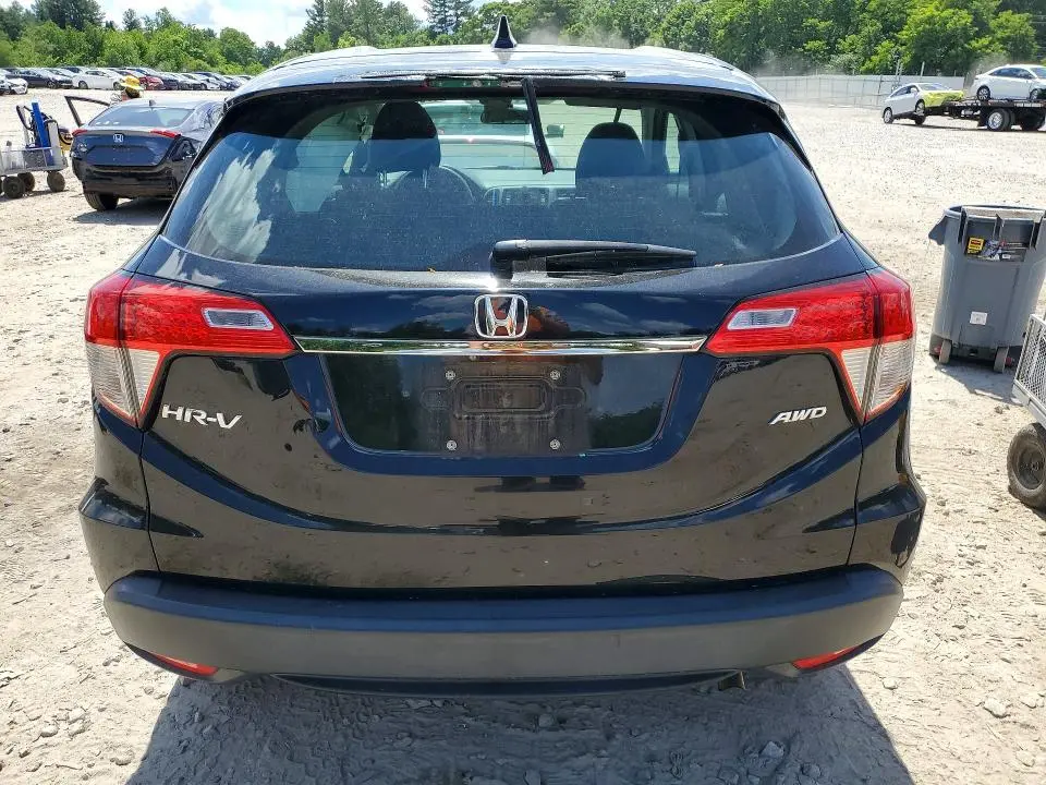 2019 HONDA HR-V LX  