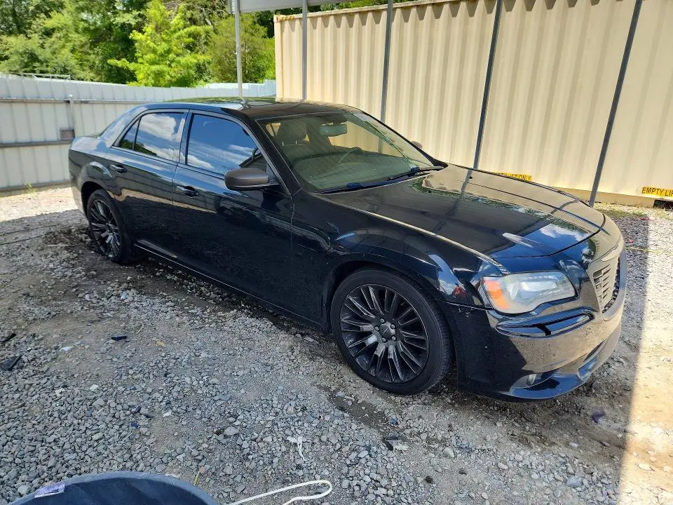 2013 CHRYSLER 300C VARVATOS  