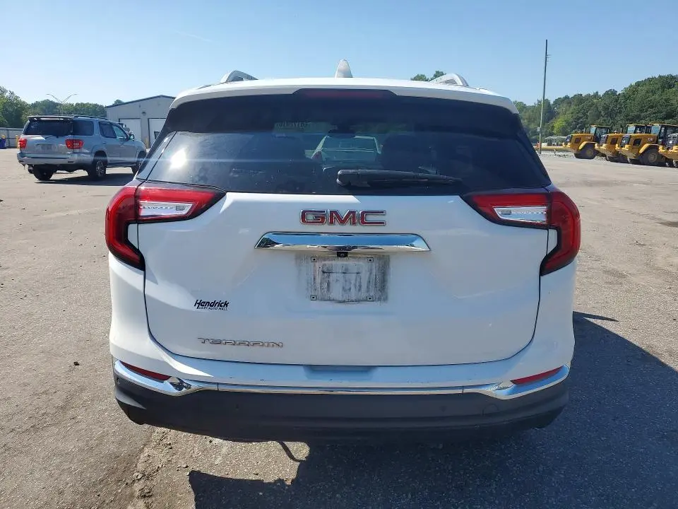 2022 GMC TERRAIN SLT  