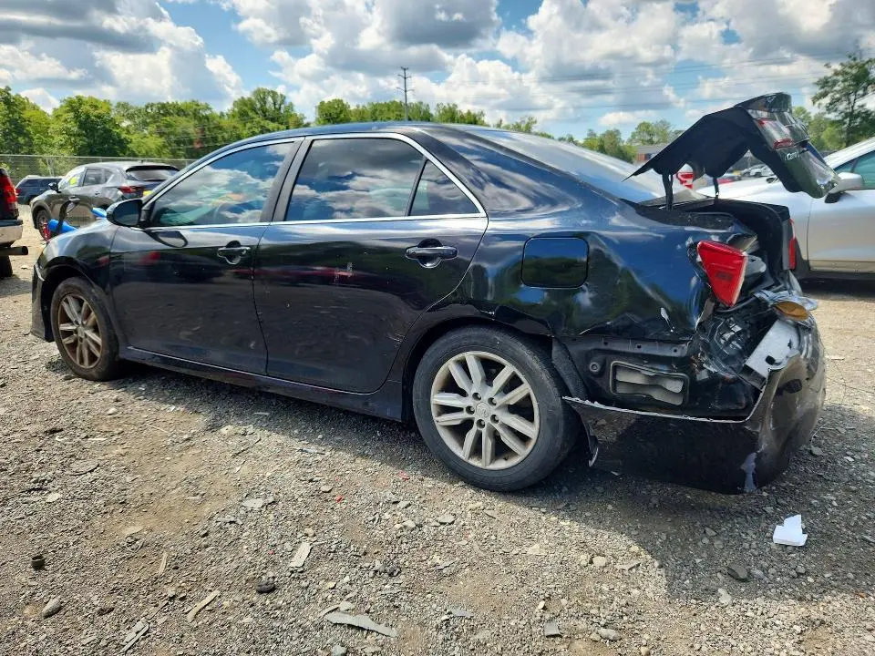 2014 TOYOTA CAMRY SE  