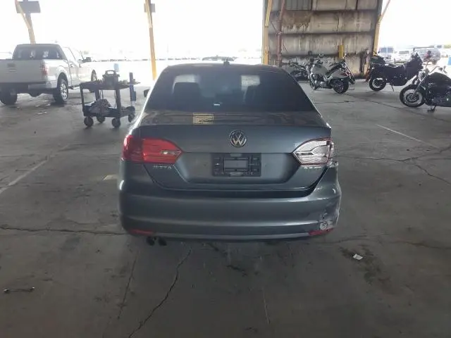 2013 VOLKSWAGEN JETTA SE  