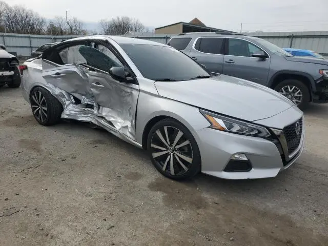 2020 NISSAN ALTIMA SR  
