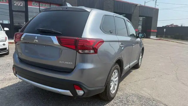 2018 MITSUBISHI OUTLANDER ES  