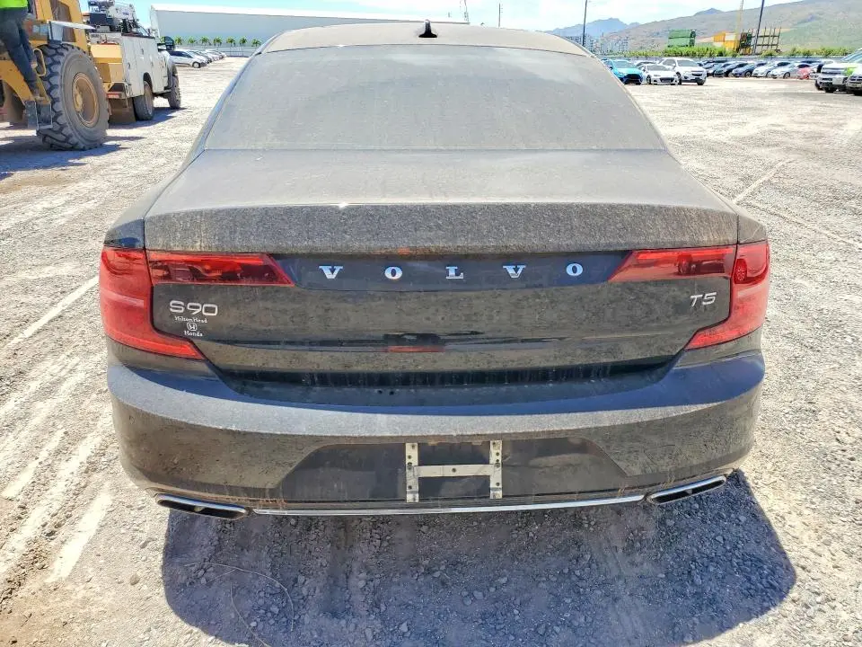 2019 VOLVO S90   