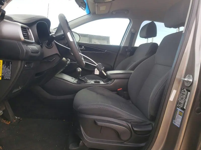 2018 KIA SORENTO LX  