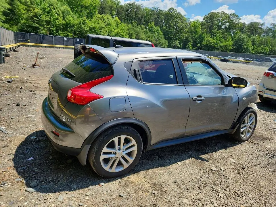 2011 NISSAN JUKE S  
