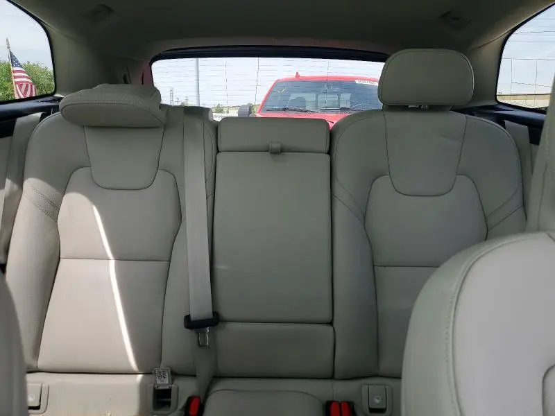 2025 VOLVO XC60 PLUS  