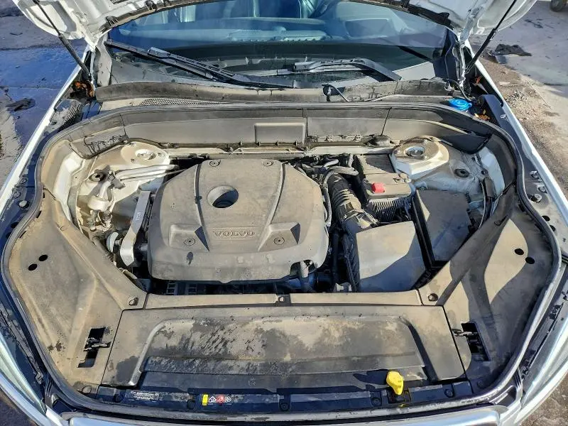 2019 VOLVO XC90 T6 R-DESIGN  