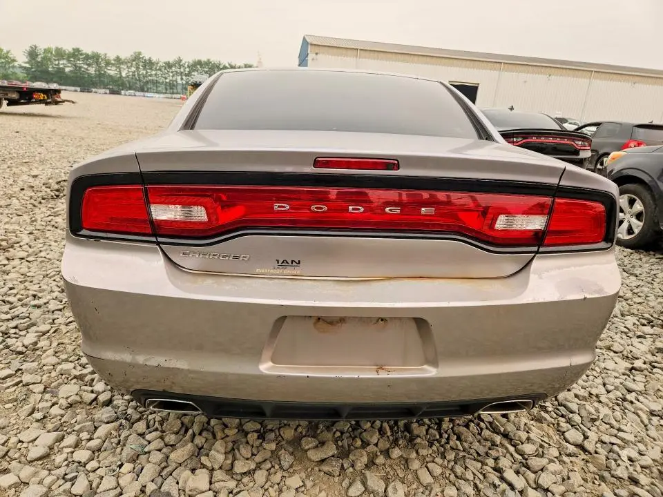 2013 DODGE CHARGER SE  