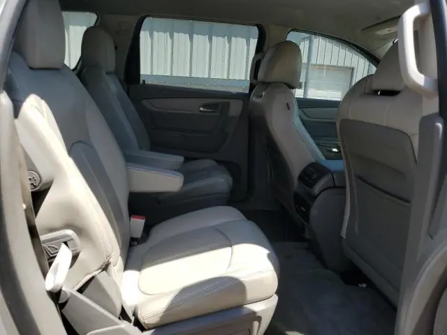2015 CHEVROLET TRAVERSE LT  