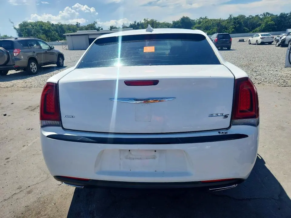 2018 CHRYSLER 300 S  