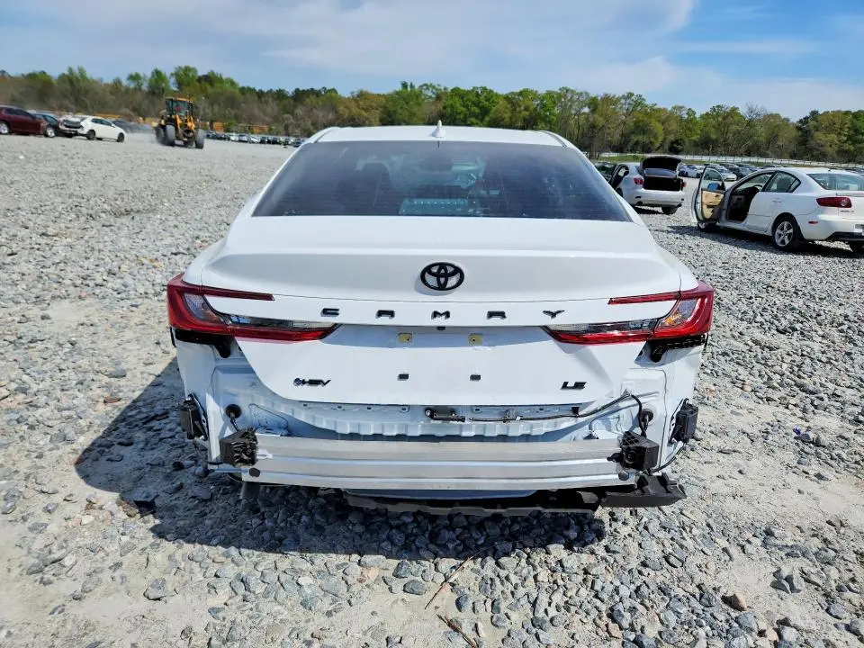 2026 TOYOTA CAMRY LE  