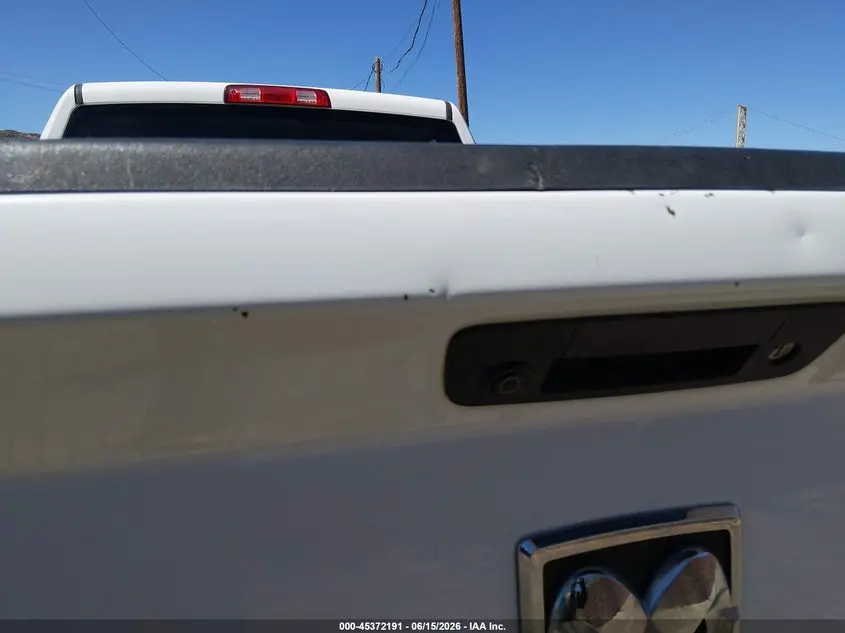 2017 RAM 1500 TRADESMAN  4X4 6'4 BOX