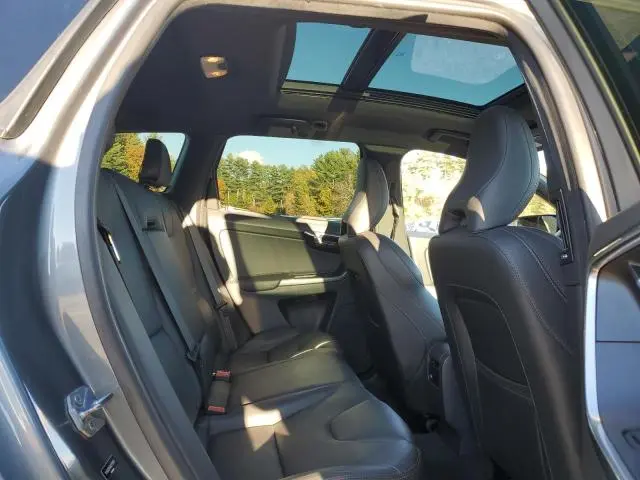 2016 VOLVO XC60 T6 PREMIER  