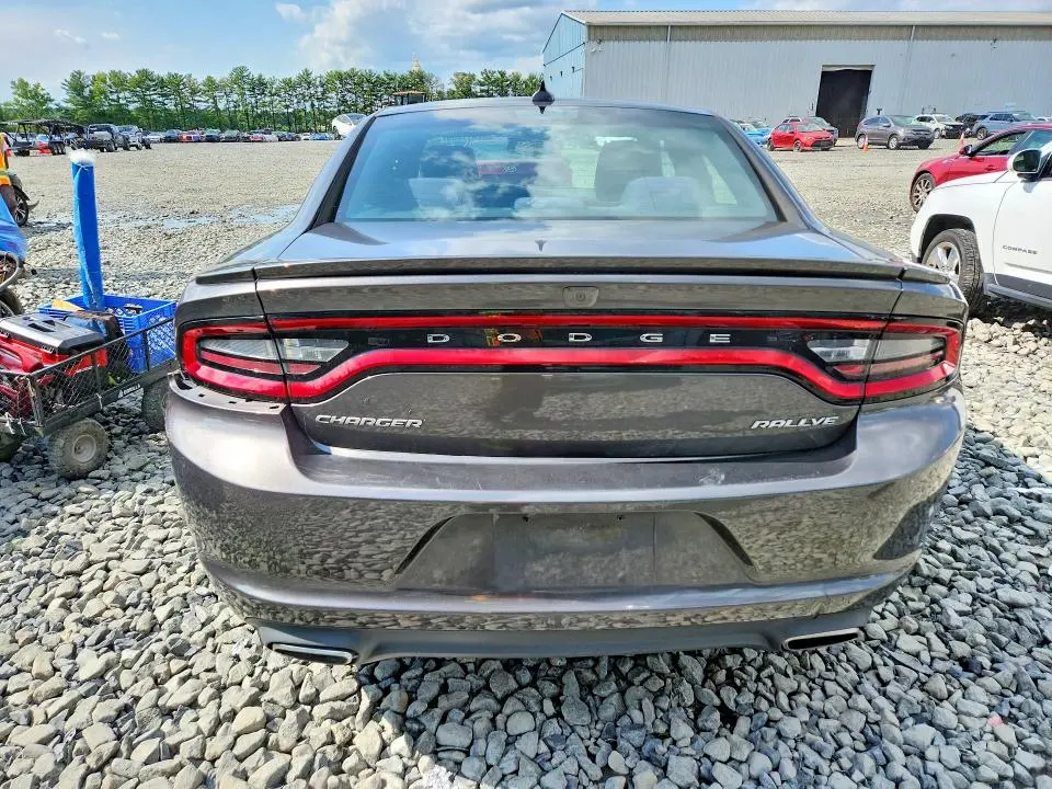 2016 DODGE CHARGER SXT  