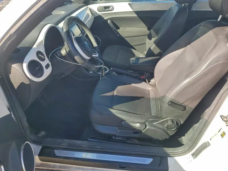 2012 VOLKSWAGEN BEETLE   