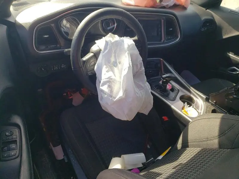 2015 DODGE CHALLENGER SXT  