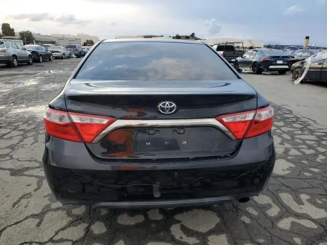 2015 TOYOTA CAMRY LE  
