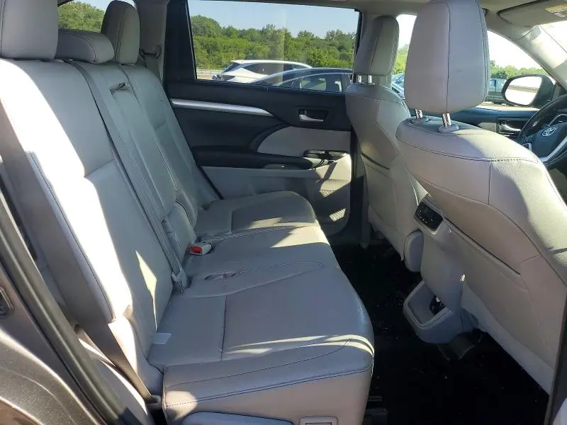 2014 TOYOTA HIGHLANDER XLE  