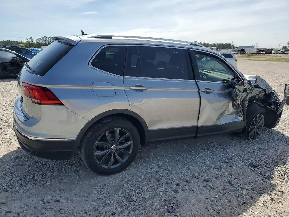 2023 VOLKSWAGEN TIGUAN SE  