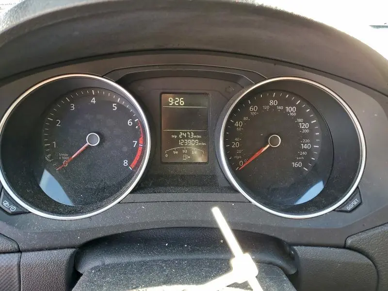 2015 VOLKSWAGEN JETTA BASE  