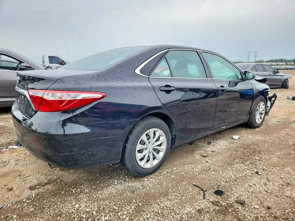 2017 TOYOTA CAMRY LE  