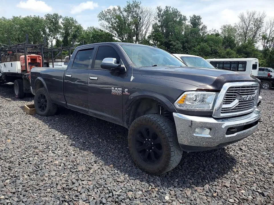 2015 RAM 3500 LARAMIE  