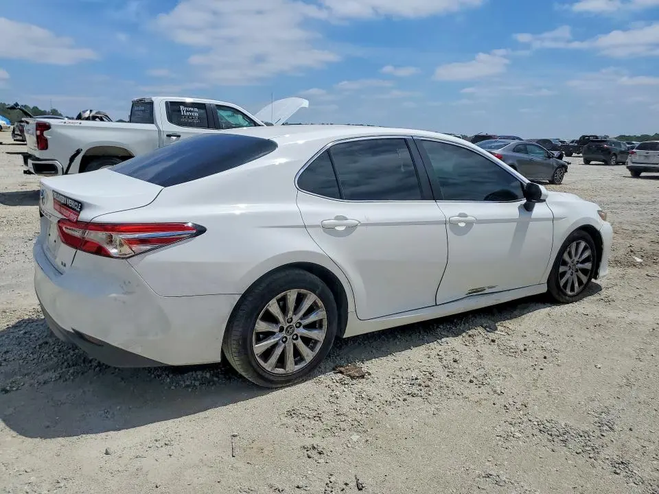 2018 TOYOTA CAMRY LE  