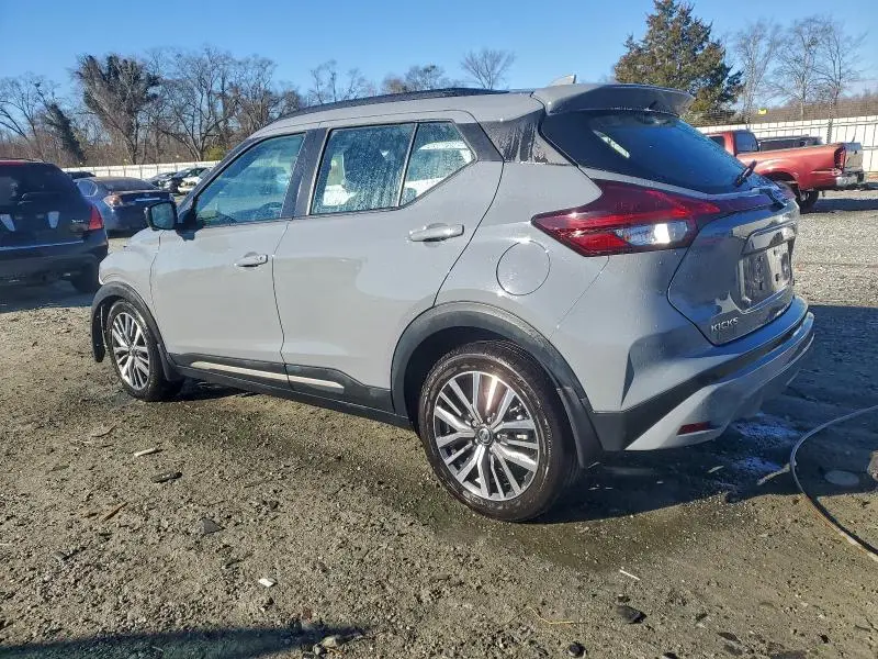 2021 NISSAN KICKS SR  