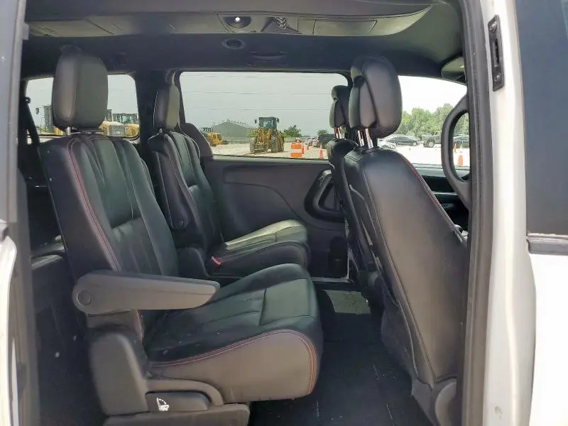 2016 DODGE GRAND CARAVAN R/T  