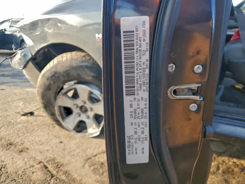 2019 RAM 1500 CLASSIC SLT  