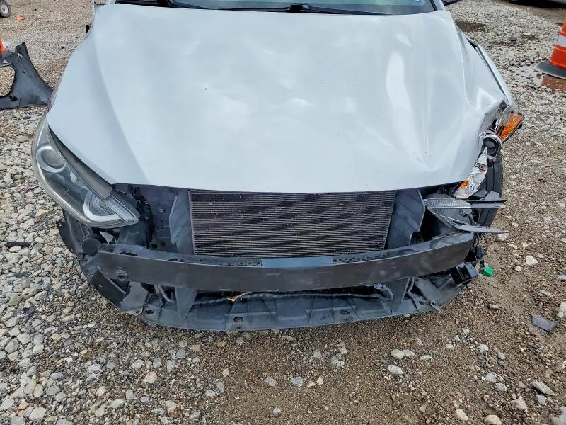 2018 HYUNDAI ELANTRA LIMITED  