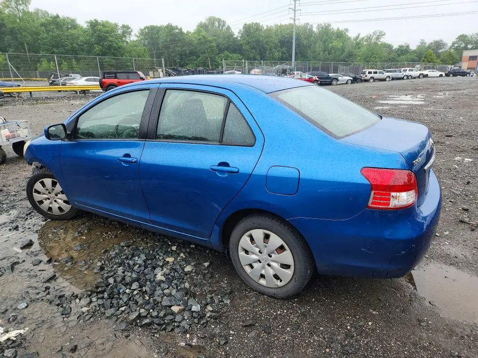 2010 TOYOTA YARIS BASE  