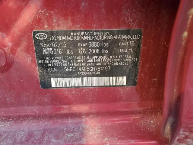 2016 HYUNDAI ELANTRA SE  