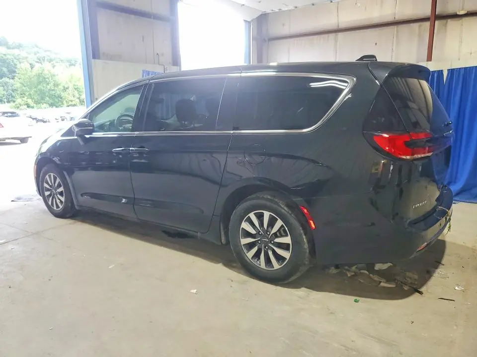 2023 CHRYSLER PACIFICA HYBRID TOURING L  