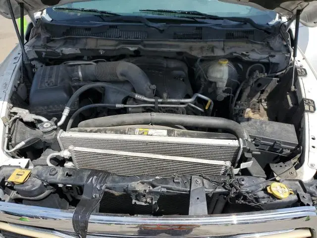 2015 RAM 1500 SLT  