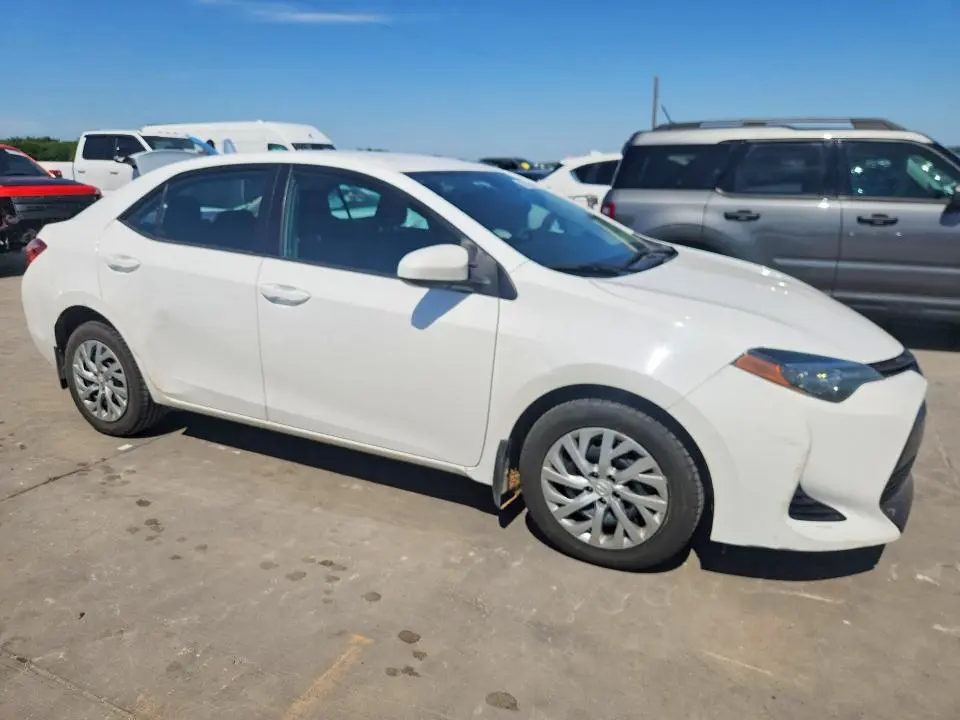 2018 TOYOTA COROLLA LE  