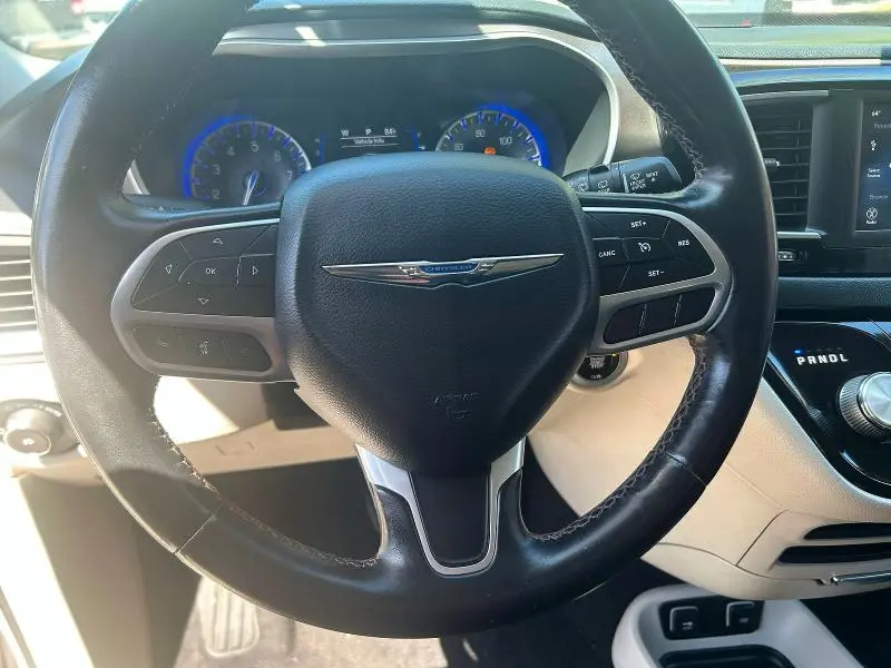 2020 CHRYSLER PACIFICA TOURING L  