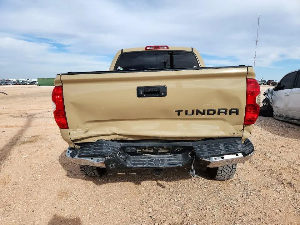2019 TOYOTA TUNDRA CREWMAX SR5  