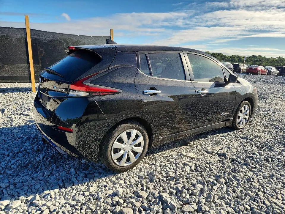 2018 NISSAN LEAF S  