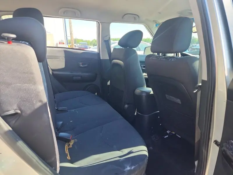 2010 KIA SOUL +  