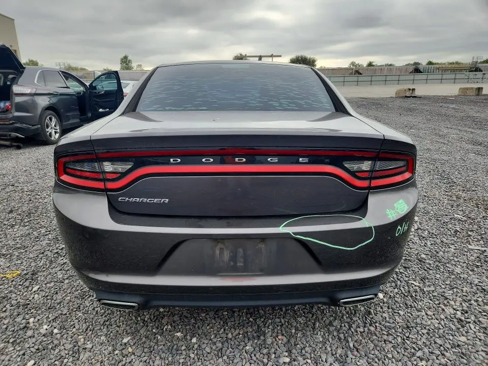 2015 DODGE CHARGER SE  