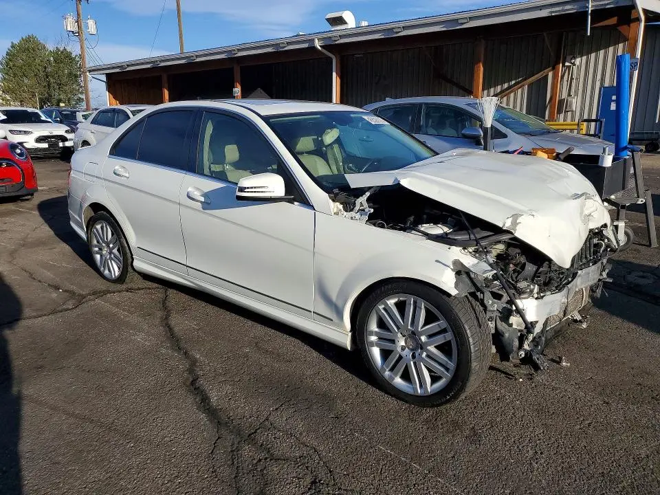 2011 MERCEDES-BENZ C 300 4MATIC  