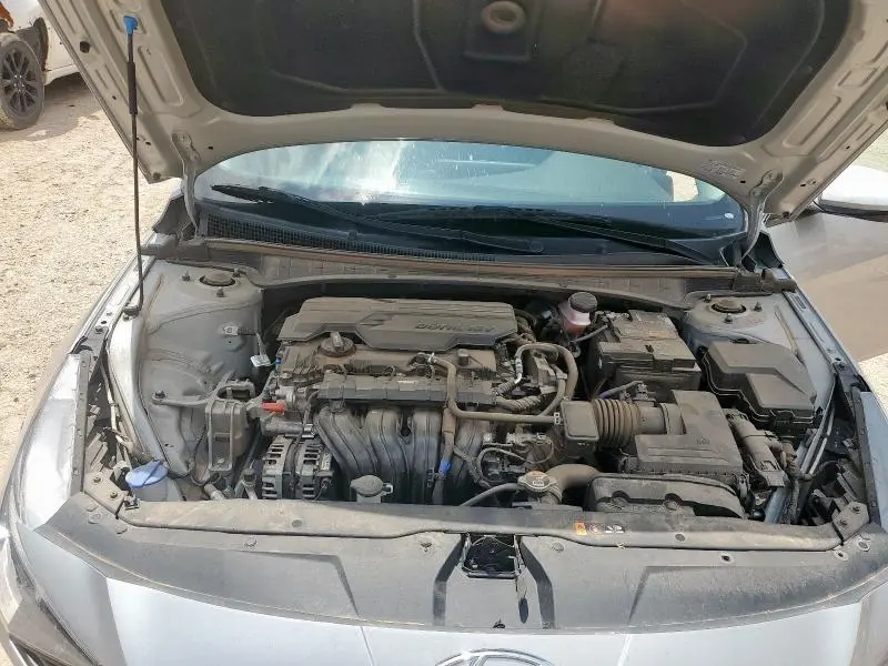 2021 HYUNDAI ELANTRA SEL  