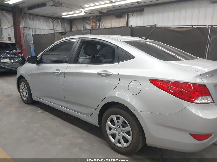 2013 HYUNDAI ACCENT GLS