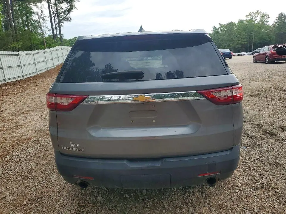2019 CHEVROLET TRAVERSE LS  