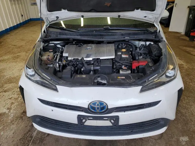 2019 TOYOTA PRIUS LE  
