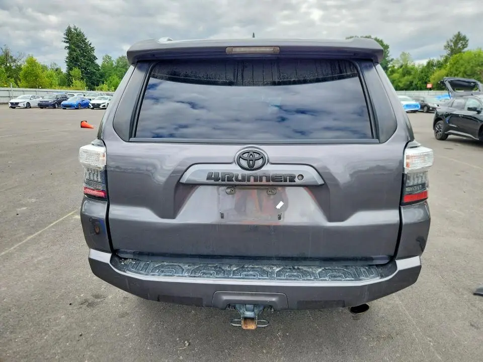 2016 TOYOTA 4RUNNER SR5  