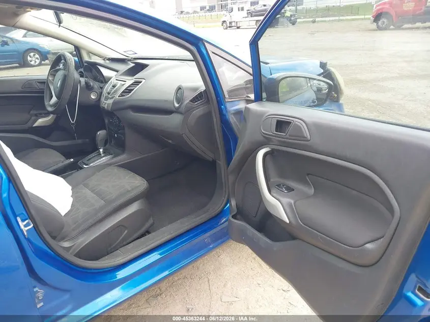 2011 FORD FIESTA SE