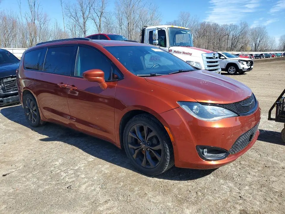 2018 CHRYSLER PACIFICA TOURING L PLUS  